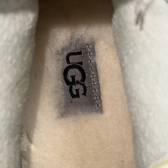 UGG Silver and Gray Boots with Cushioned Comfort - Picture 6 of 9